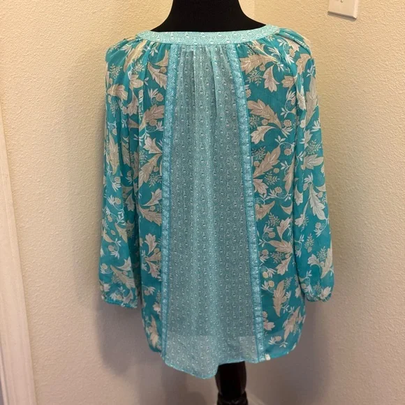 Zac & Rachel Aqua Blue Blouse Top Semi Sheer Size S Small - Picture 7 of 8
